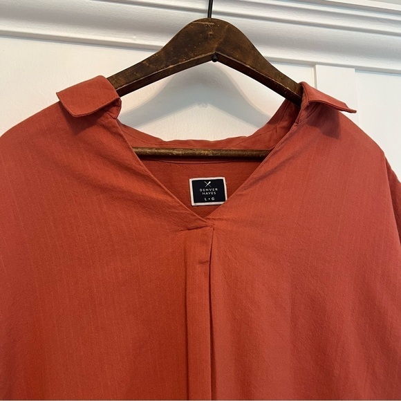 Denver Hayes Women's Size Large Rust Collared tee - Picture 6 of 9